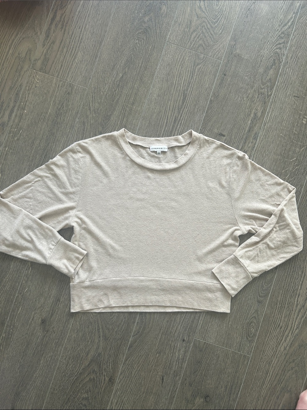 Community/ Aritzia Neutral Linen Blend Top
